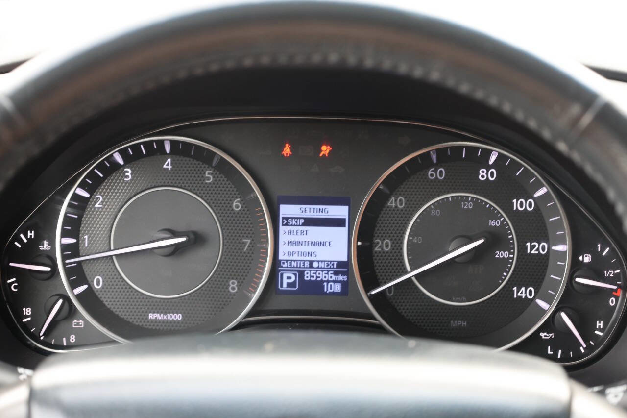 Used 2017 Nissan Armada Platinum w/ Captain Seat Package image 20