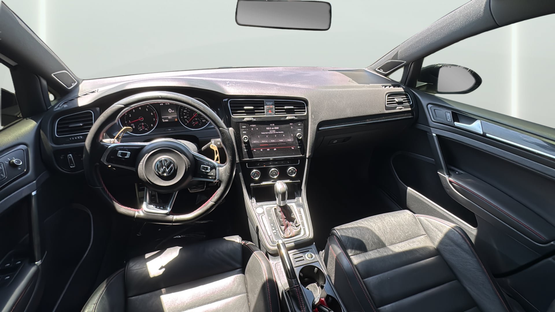 Used 2016 Volkswagen GTI SE w/ Lighting Package (SEL) FWD image 14