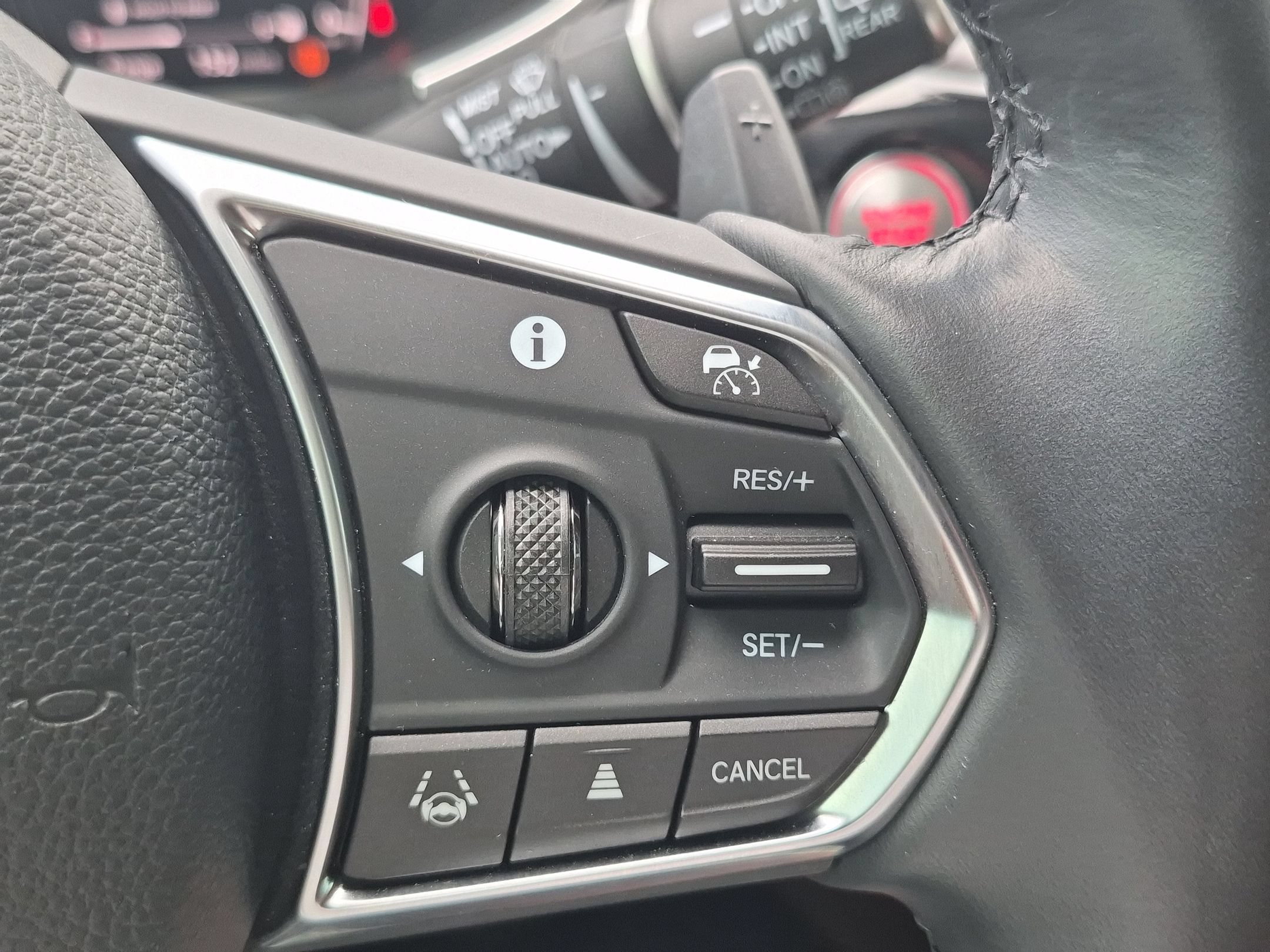 Used 2024 Acura MDX w/ Advance Package AWD/4WD image 15