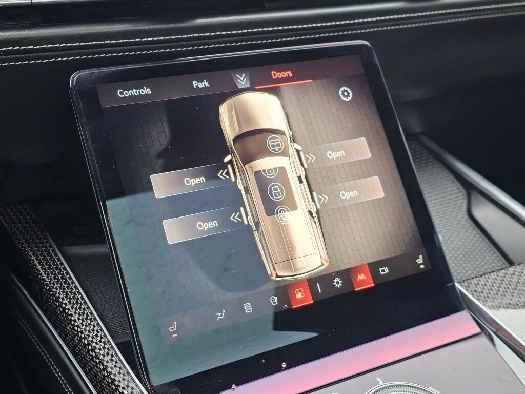 Used 2025 Cadillac Escalade V image 36