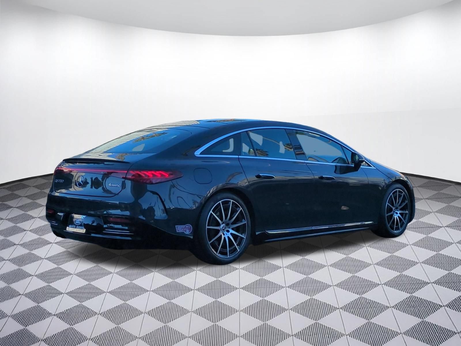 Used 2023 Mercedes-Benz EQS 580 4MATIC Sedan image 5