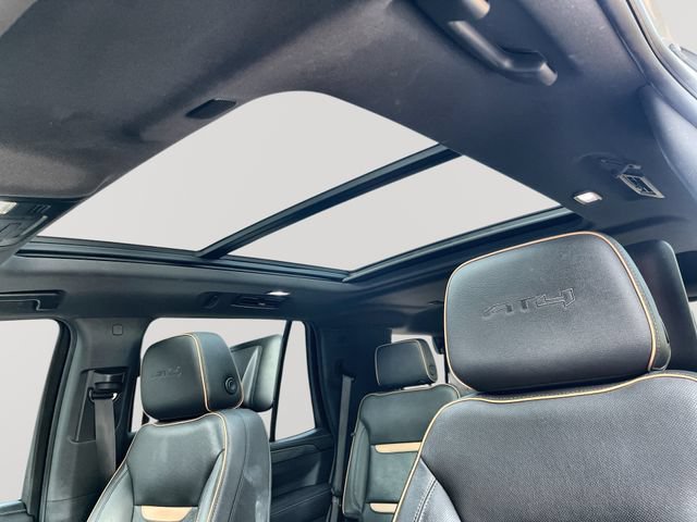 Used 2023 GMC Yukon AT4 w/ Technology Package AWD/4WD image 25