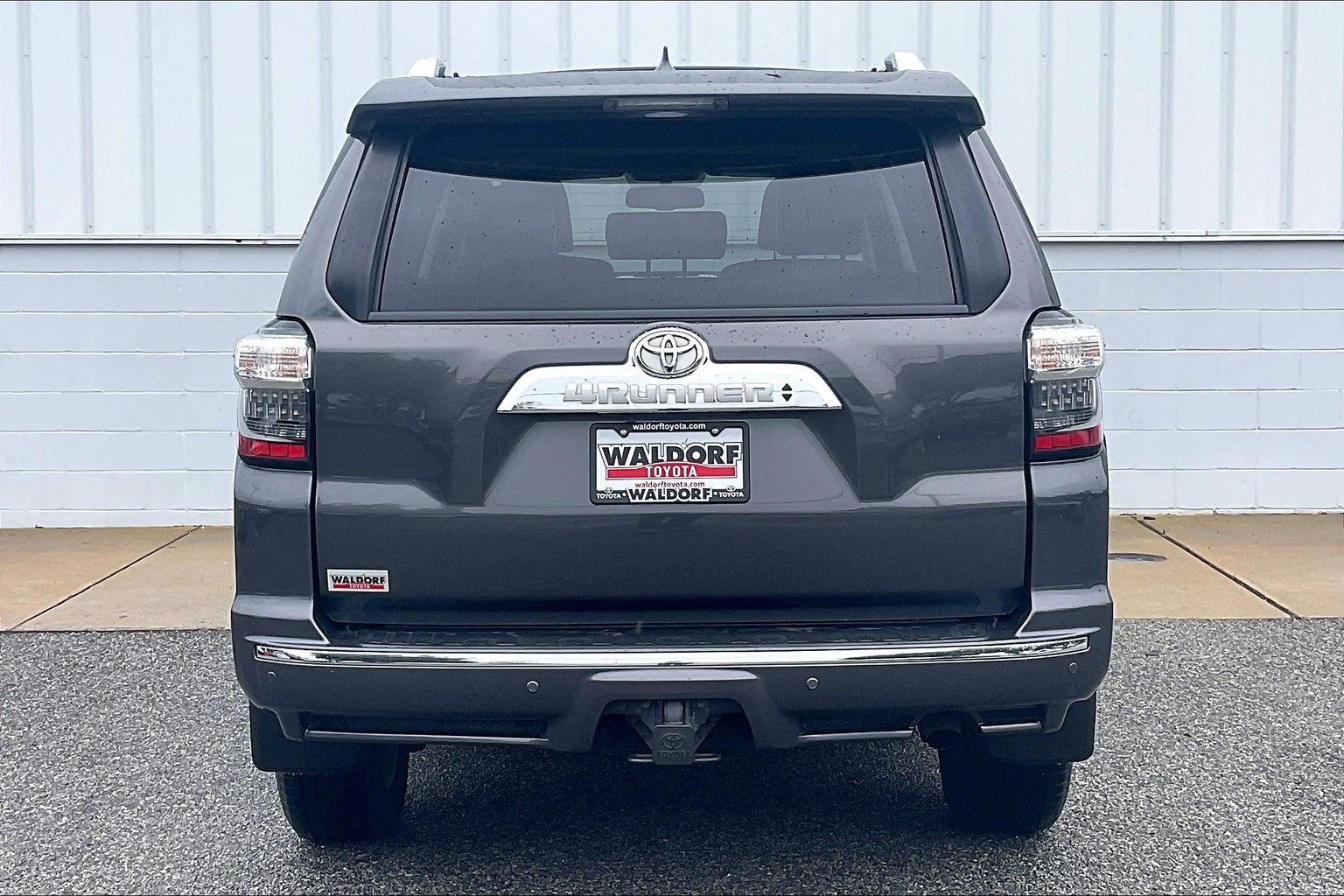 Used 2018 Toyota 4Runner Limited AWD/4WD image 5