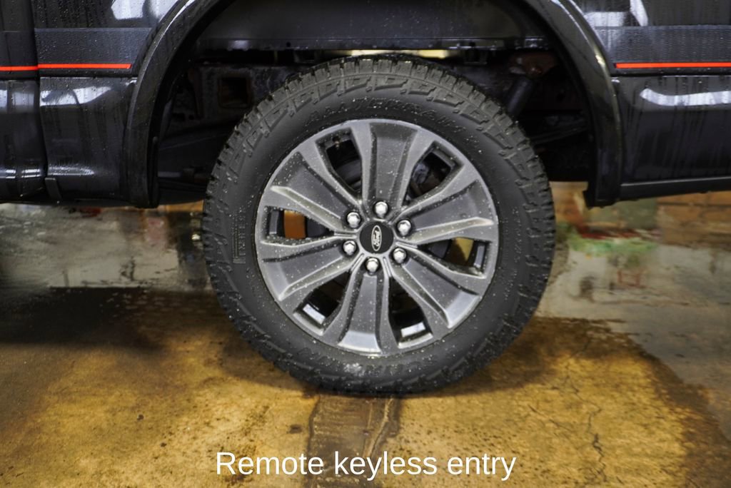 Used 2017 Ford F150 Lariat w/ Equipment Group 502A Luxury image 7