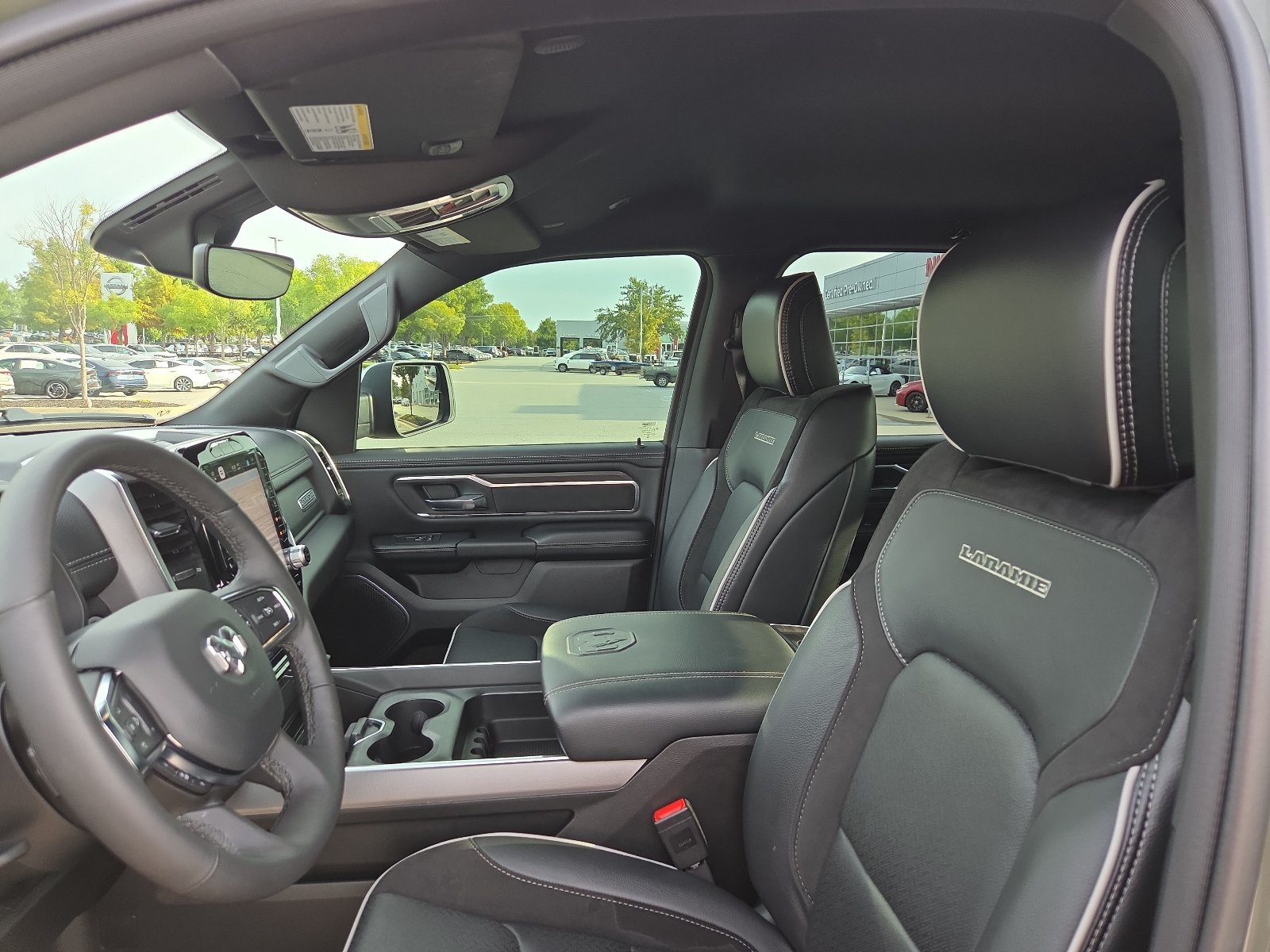 Used 2026 RAM 1500 Laramie AWD/4WD image 13