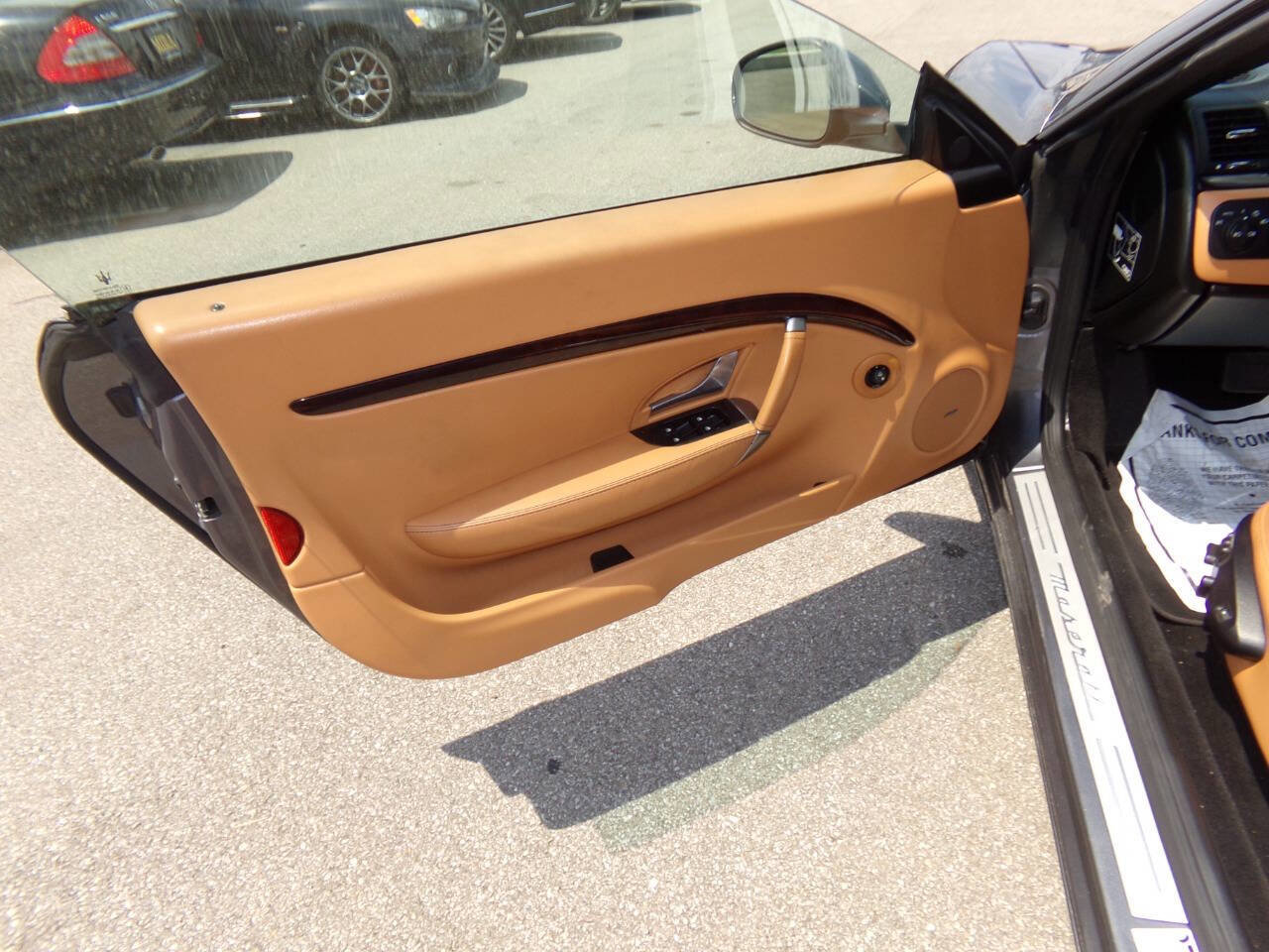 Used 2015 Maserati GranTurismo Base 2dr Convertible image 23