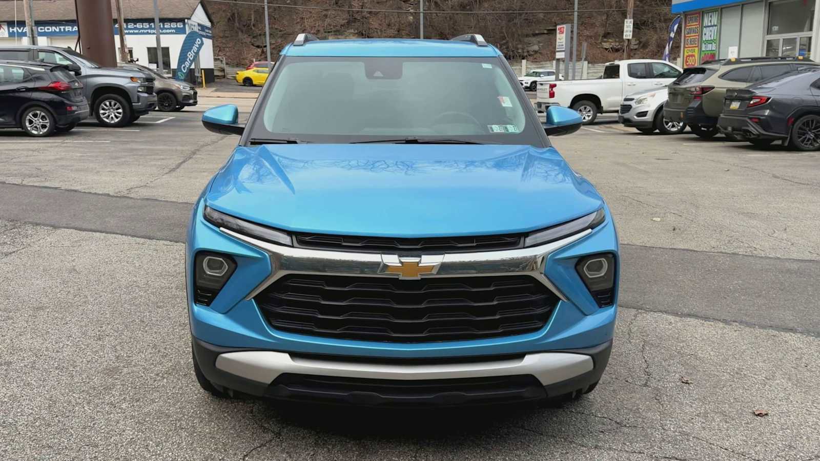 Used 2025 Chevrolet TrailBlazer LT w/ Convenience Package image 3