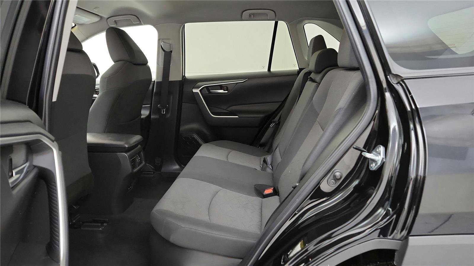 Used 2024 Toyota RAV4 AWD Hybrid image 18