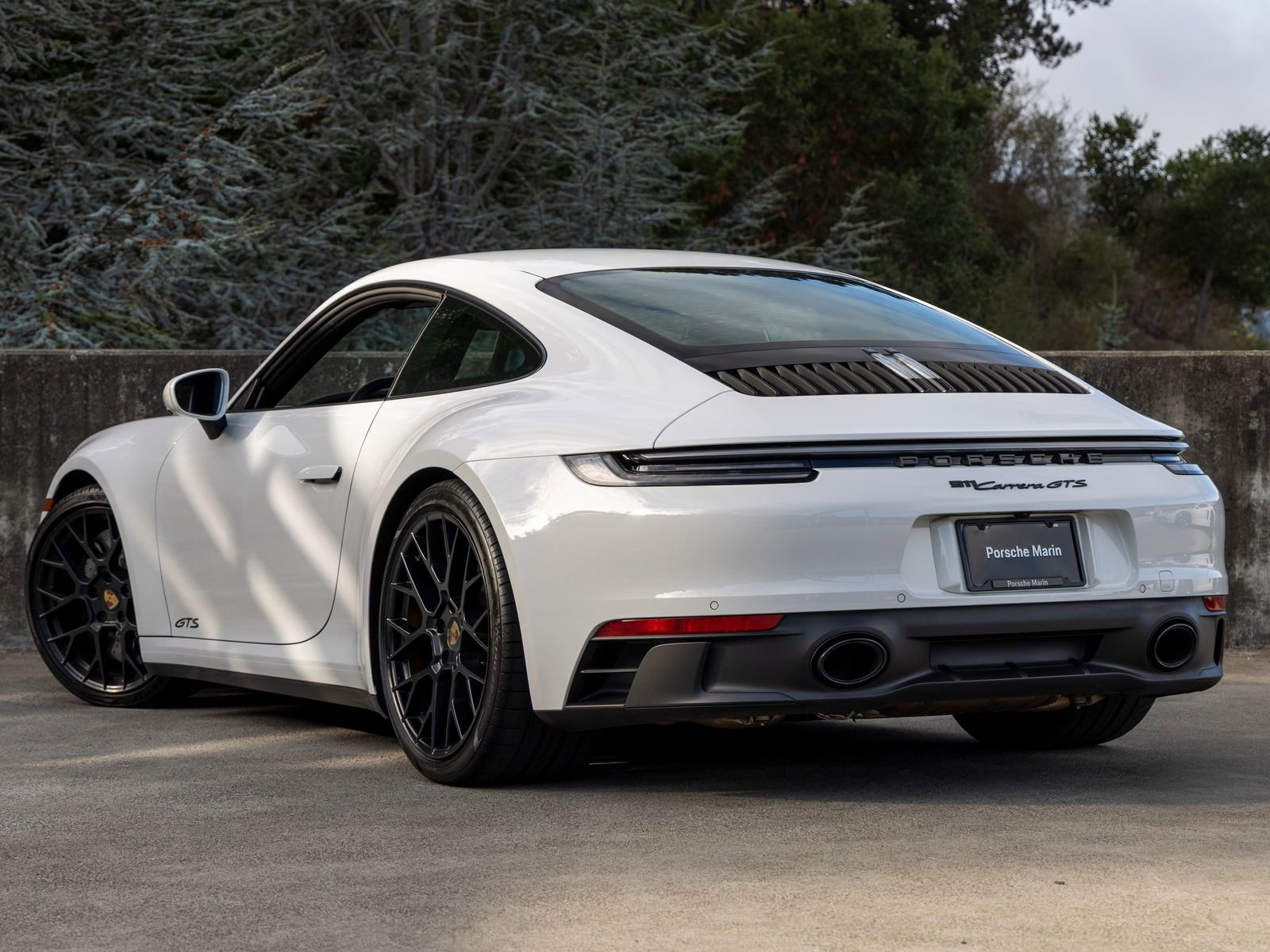 Used 2024 Porsche 911 Carrera GTS image 3