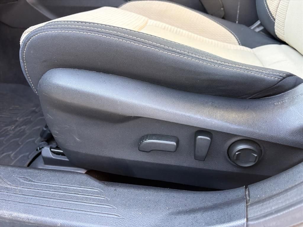 Used 2020 Subaru Outback Premium image 17