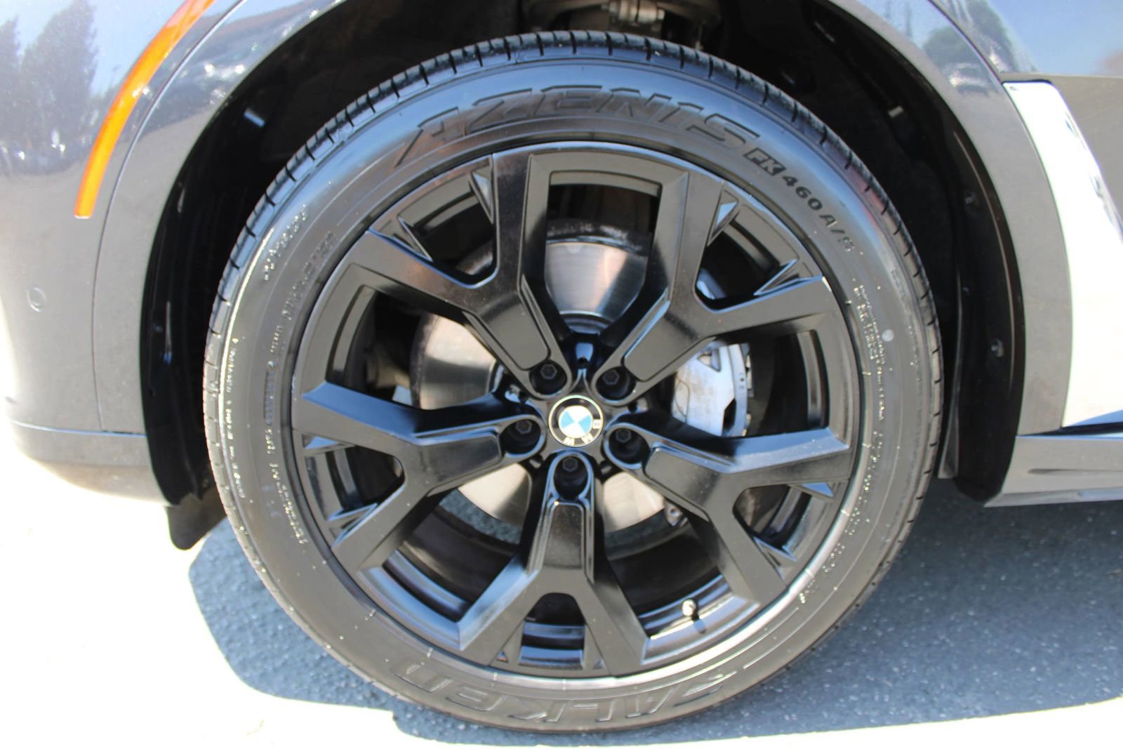 Used 2022 BMW X7 xDrive40i w/ Premium Package image 4