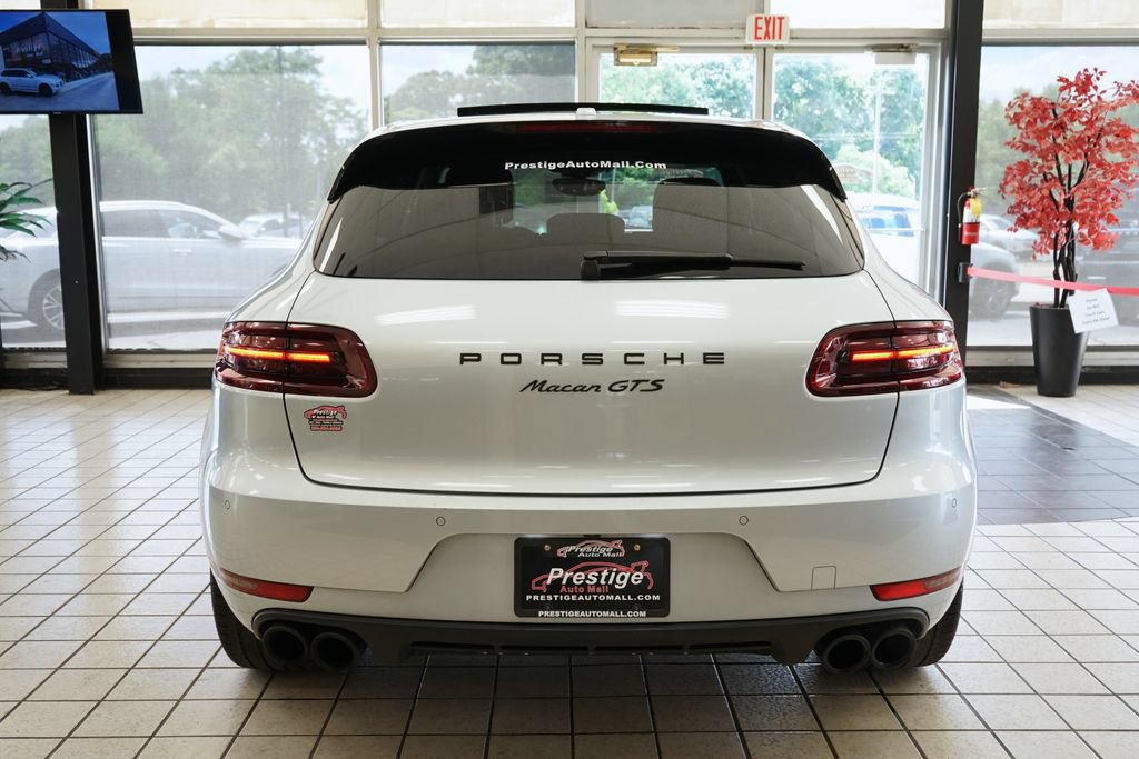 Used 2018 Porsche Macan GTS w/ Premium Package Plus AWD/4WD image 17