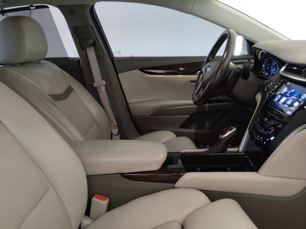 Used 2016 Cadillac XTS Platinum FWD image 21