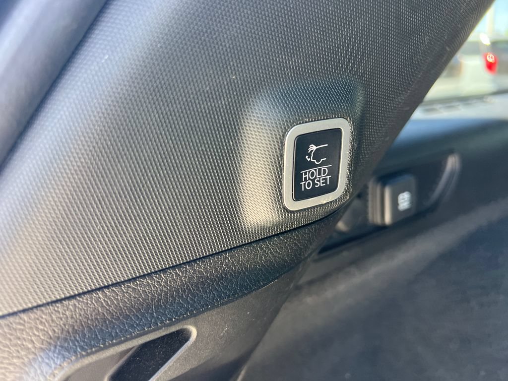 Used 2022 Jeep Grand Cherokee Summit w/ Adv Protech Group IV AWD/4WD image 24