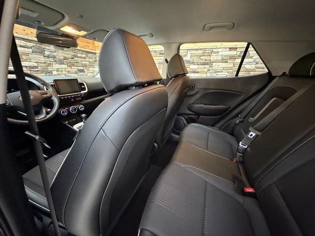 Used 2026 Hyundai Venue SEL FWD image 29