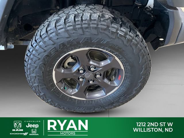 Used 2021 Jeep Gladiator Sport w/ Trailer Tow Package AWD/4WD image 38