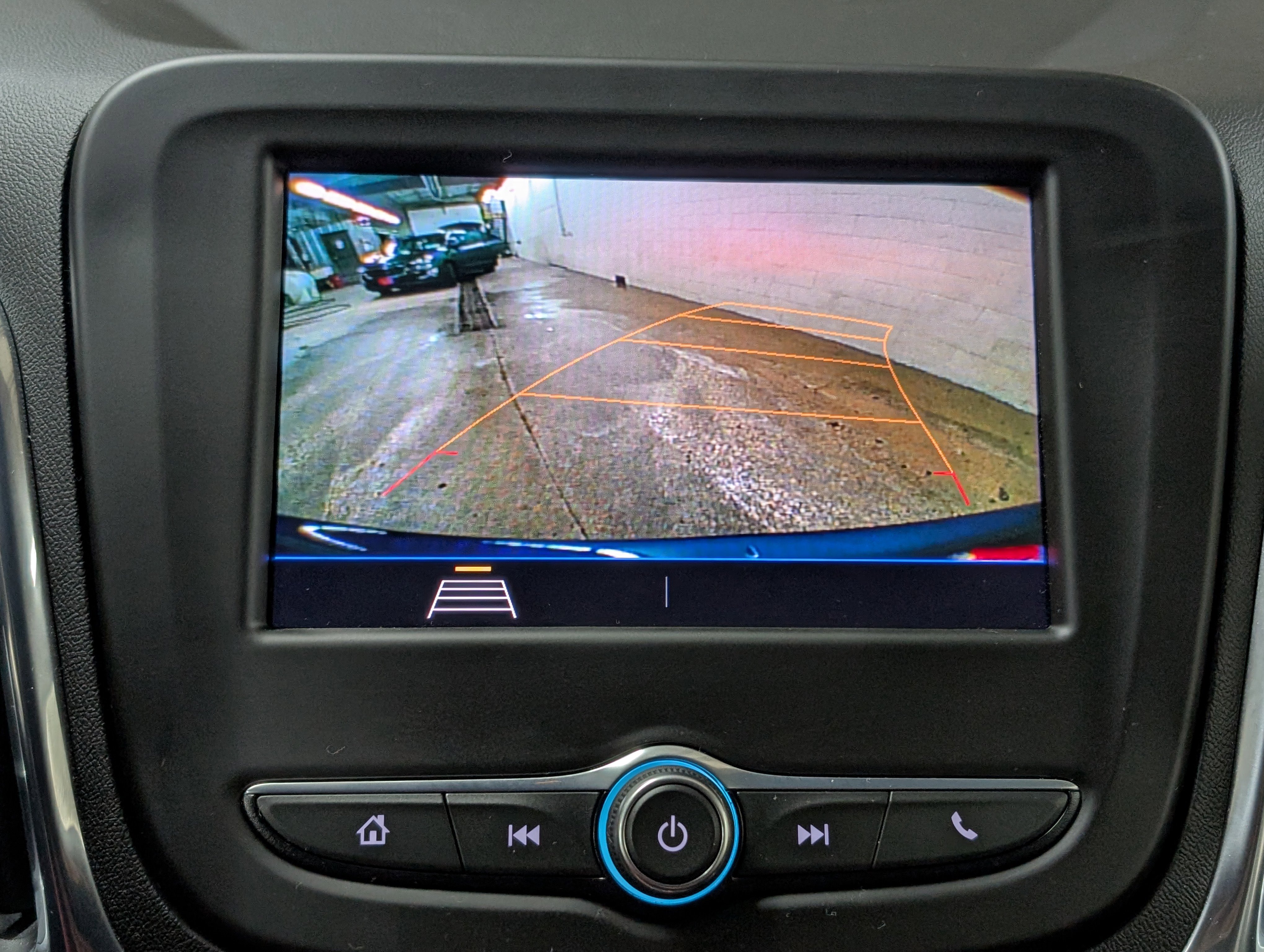Used 2021 Chevrolet Equinox LT image 25