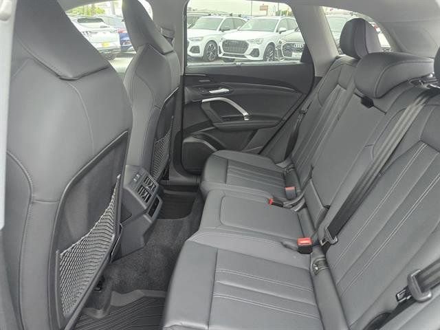 Used 2025 Audi Q5 Premium Plus image 13