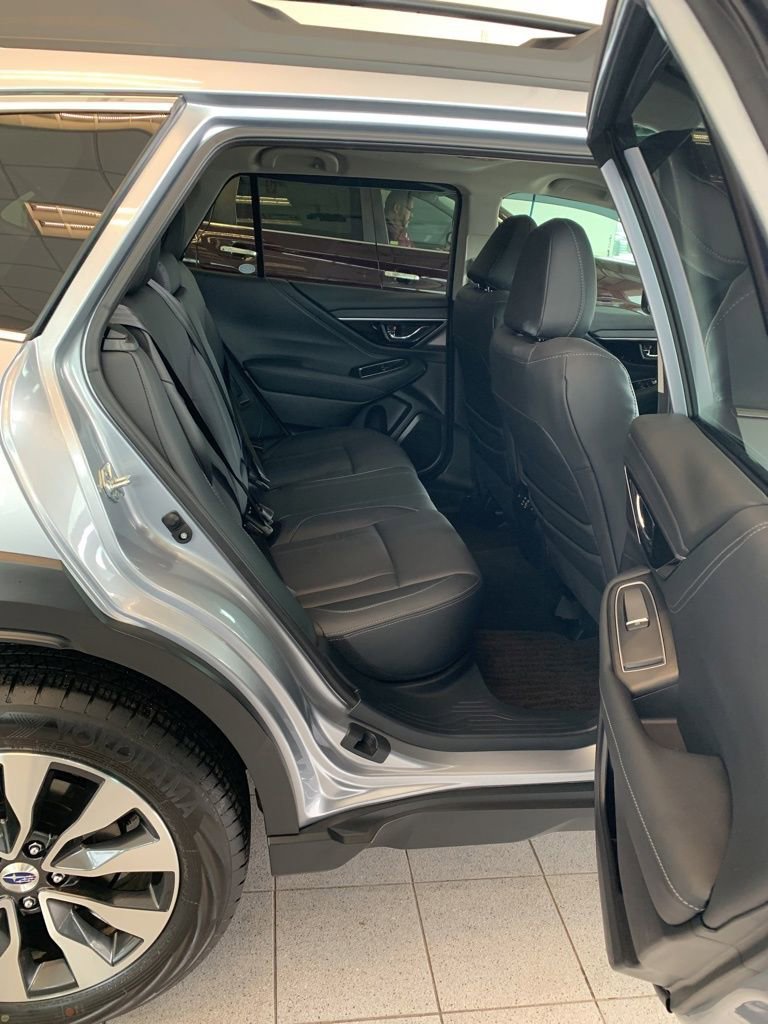 Certified 2025 Subaru Outback Limited image 21