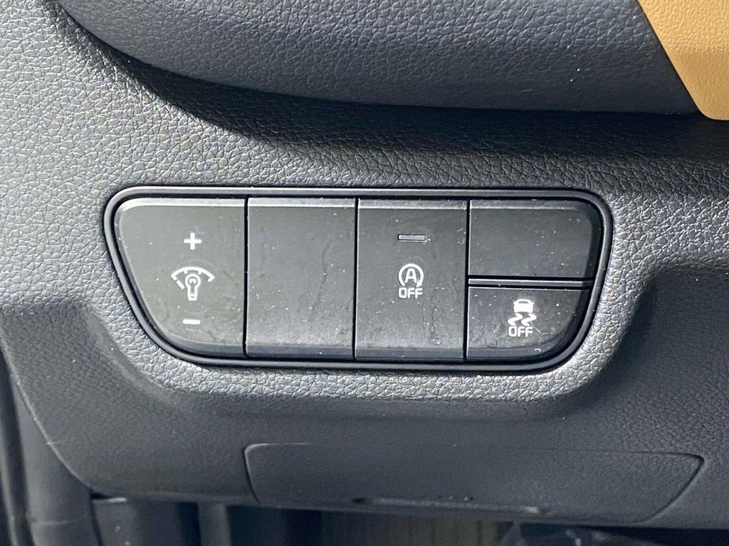 Used 2024 Kia Seltos EX image 19