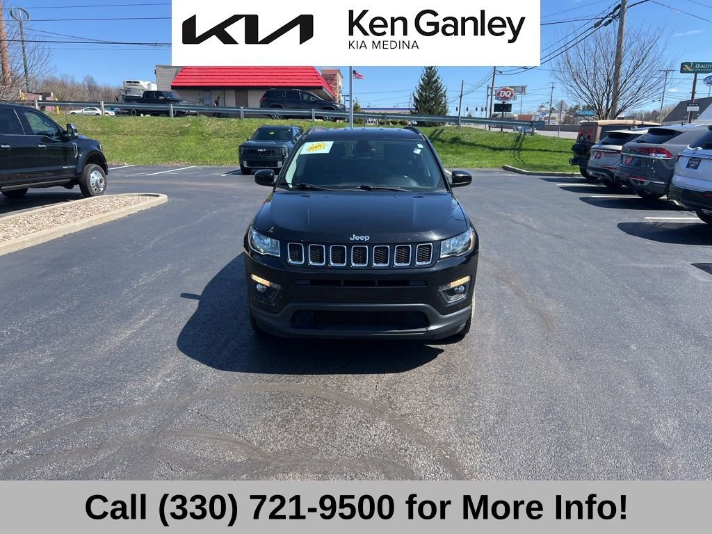 Used 2018 Jeep Compass Latitude w/ Popular Equipment Group image 4