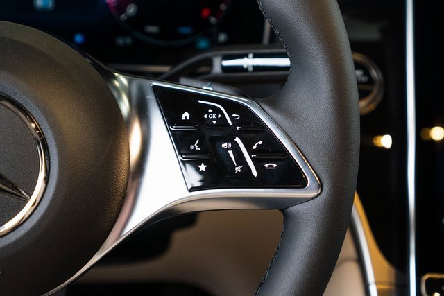 New 2026 Mercedes-Benz GLC 300 GLC 300 image 28