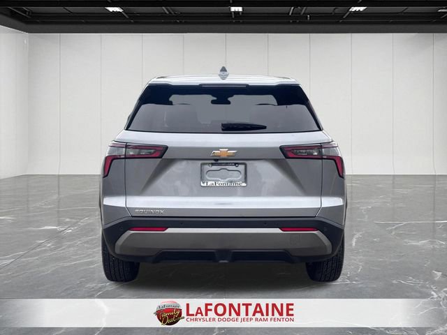 Used 2025 Chevrolet Equinox LT FWD image 4