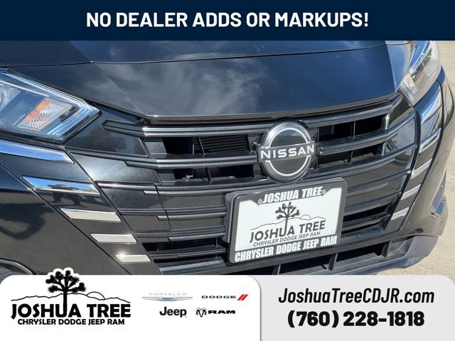 Used 2023 Nissan Versa SV image 7