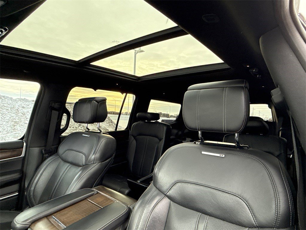 Used 2022 Jeep Grand Wagoneer Series I image 19