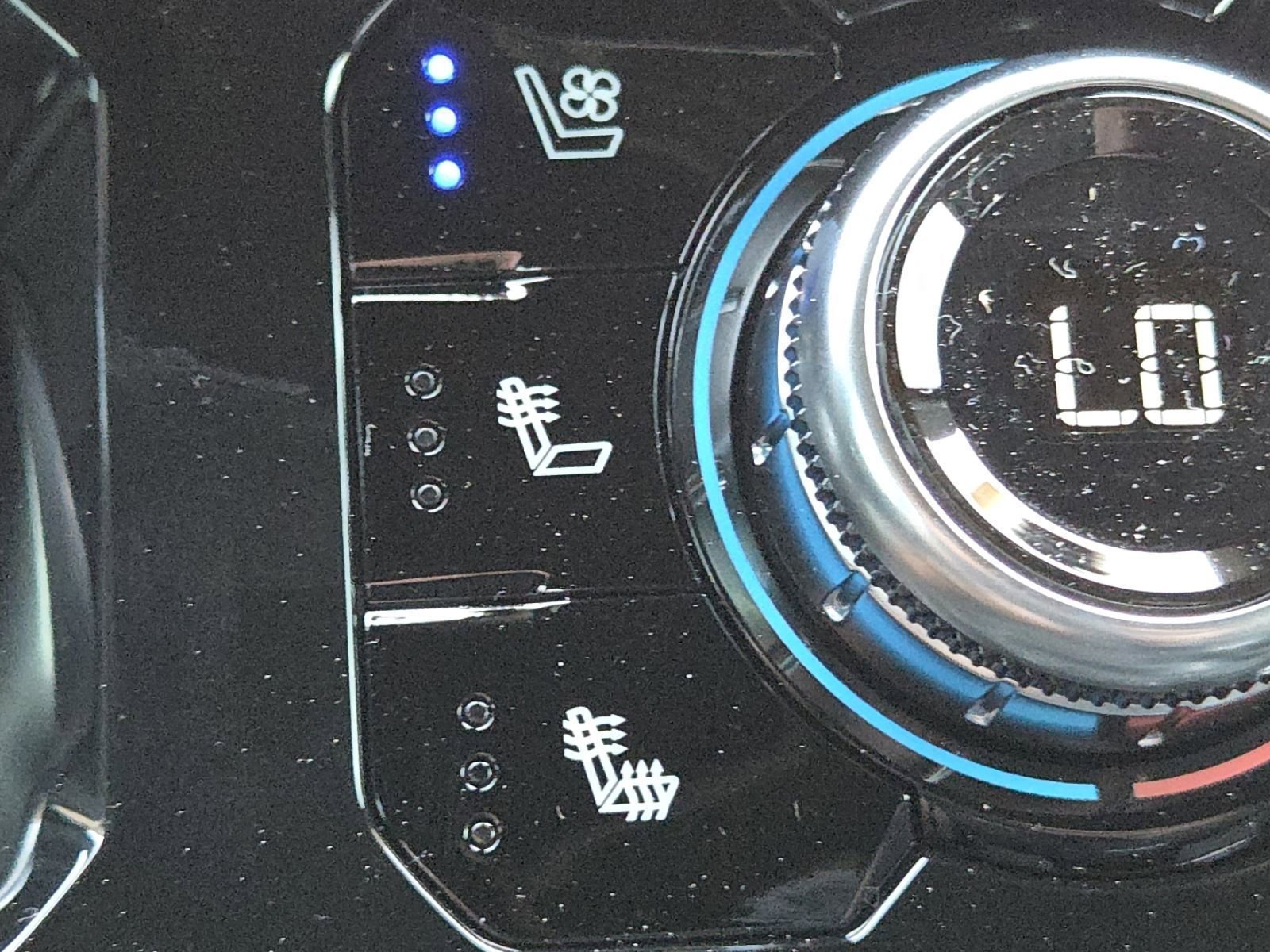 New 2026 GMC Sierra 2500 AT4 w/ AT4 Premium Plus Package image 9