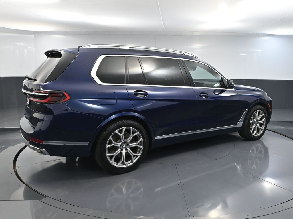 Used 2023 BMW X7 xDrive40i w/ Executive Package image 6