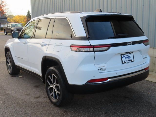 Used 2023 Jeep Grand Cherokee Limited image 15