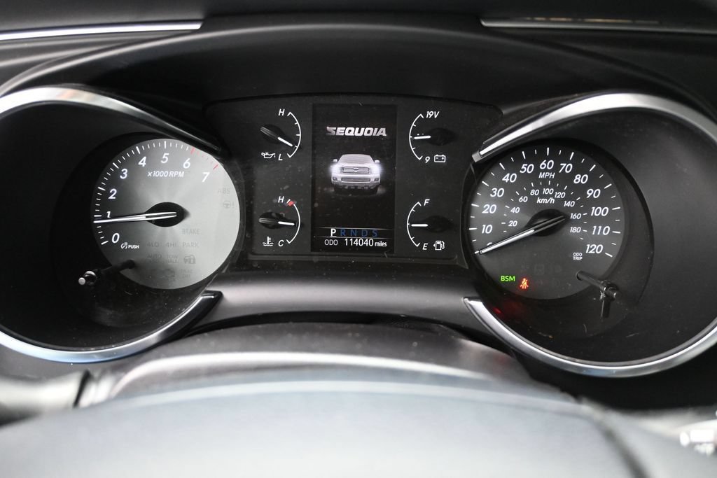 Used 2018 Toyota Sequoia Limited w/ Safety & Convenience Package AWD/4WD image 11