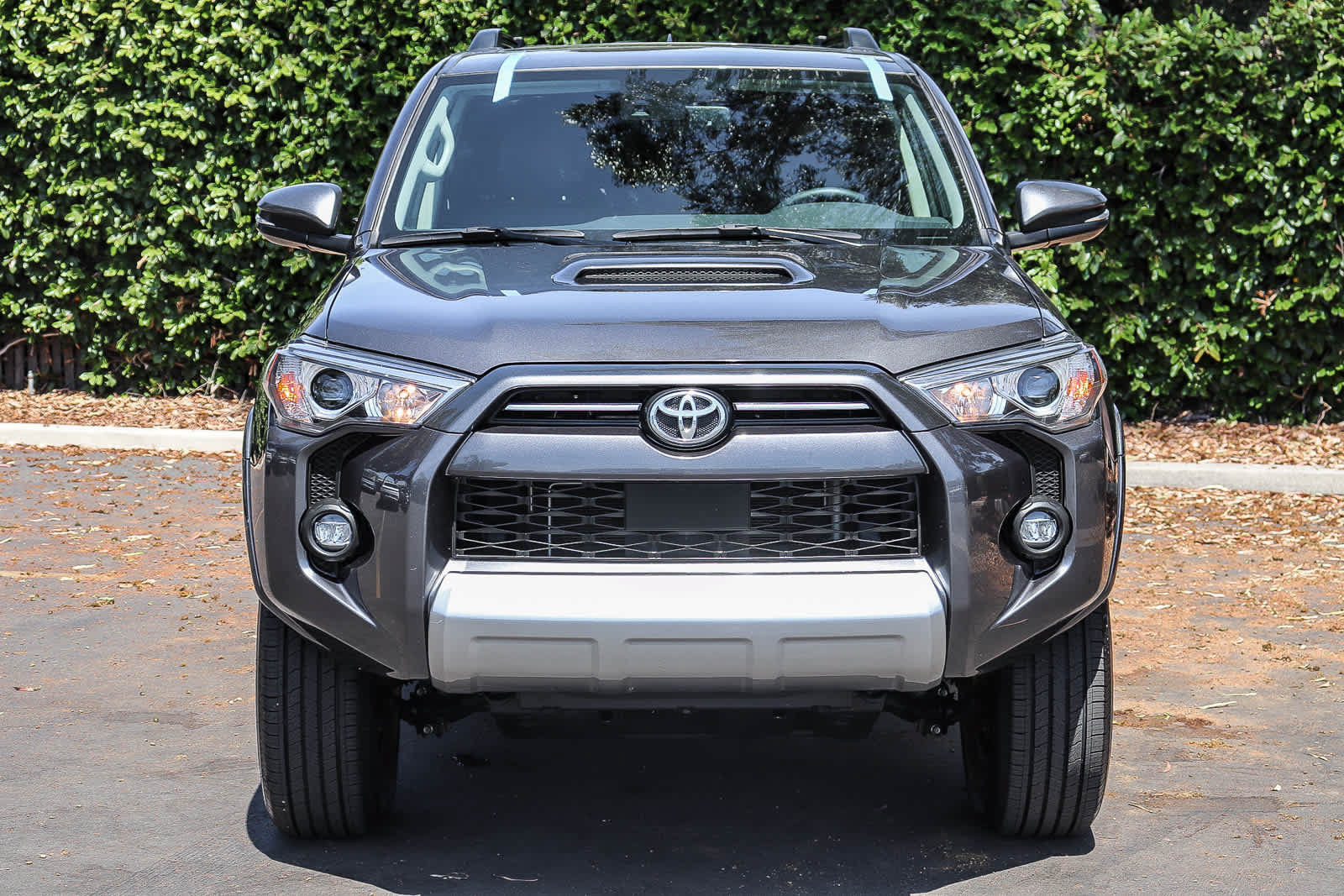 Used 2022 Toyota 4Runner TRD Off-Road Premium w/ Moonroof Package AWD/4WD image 2
