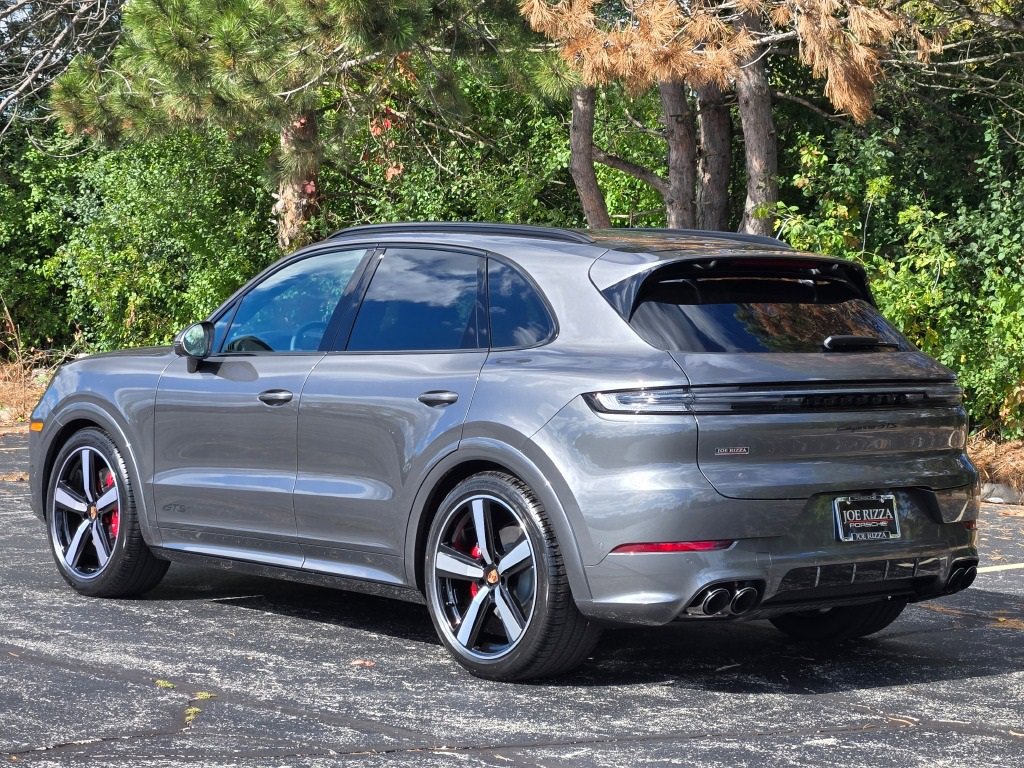 New 2026 Porsche Cayenne GTS image 3