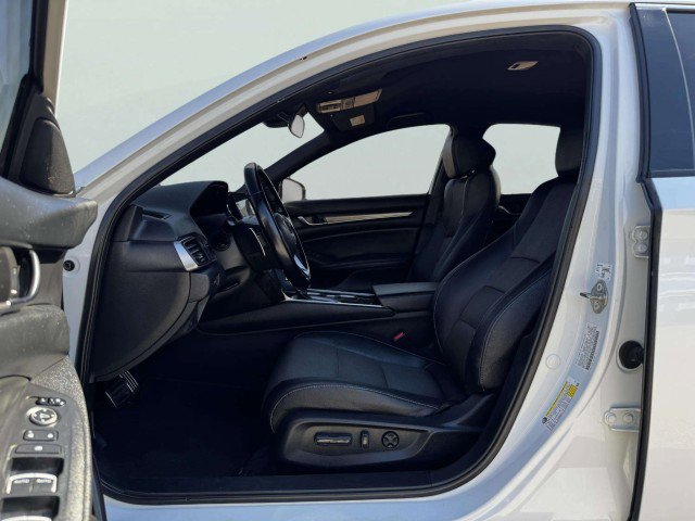 Used 2020 Honda Accord Sport image 15
