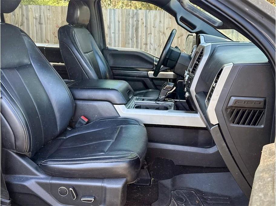 Used 2018 Ford F150 Lariat w/ Equipment Group 502A Luxury AWD/4WD image 28
