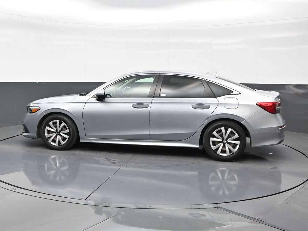 Used 2022 Honda Civic LX image 2