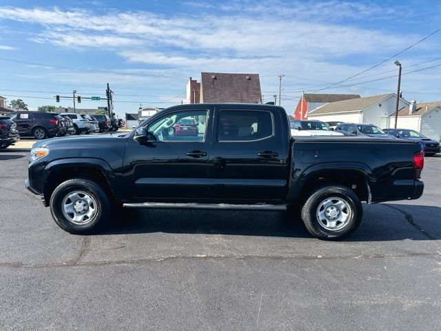 Used 2022 Toyota Tacoma SR AWD/4WD image 4