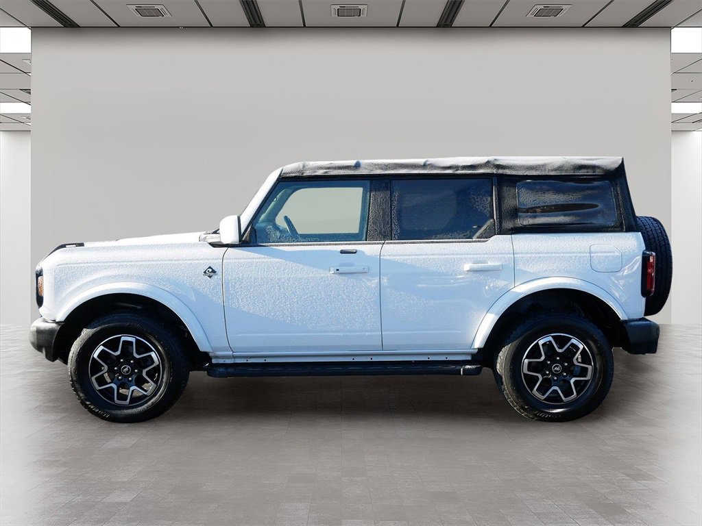 Used 2021 Ford Bronco Outer Banks image 3