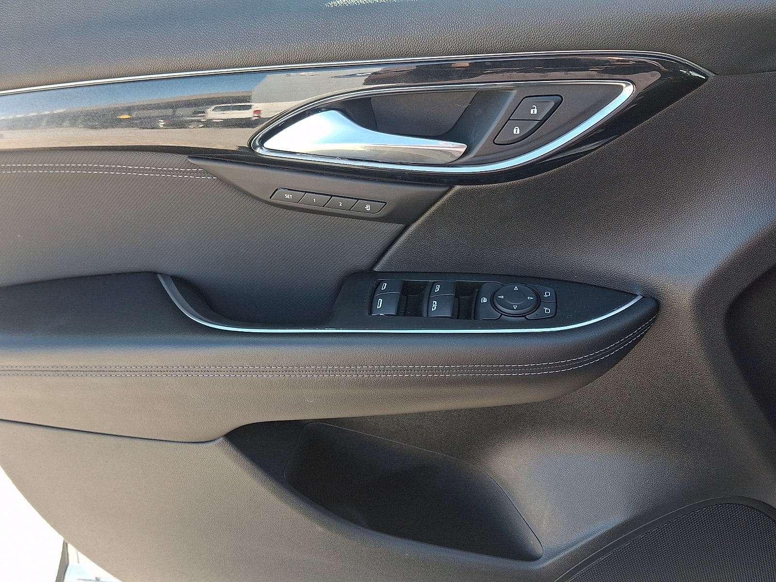 Used 2024 Buick Envision Preferred AWD/4WD image 12