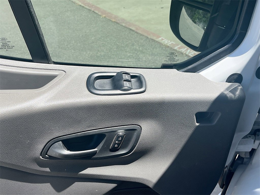 Used 2024 Ford Transit 250 148 Medium Roof Extended AWD image 18
