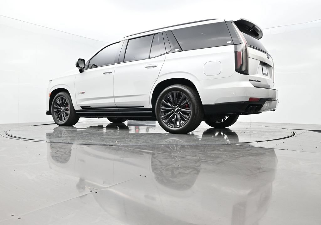 Used 2023 Cadillac Escalade V w/ LPO, ONYX Package AWD/4WD image 52