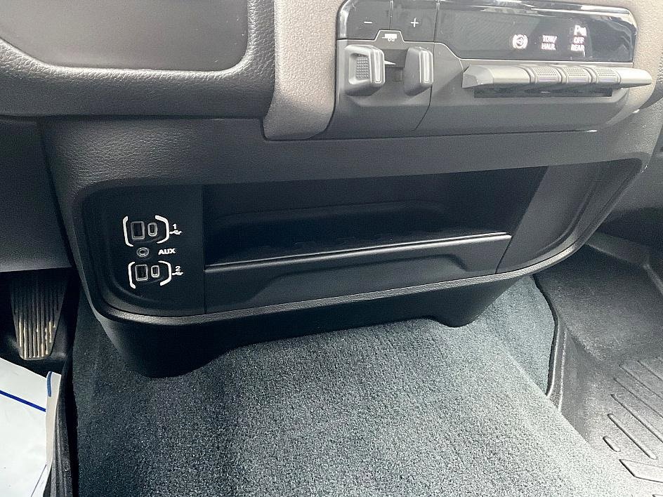 Used 2022 RAM 3500 Tradesman image 23