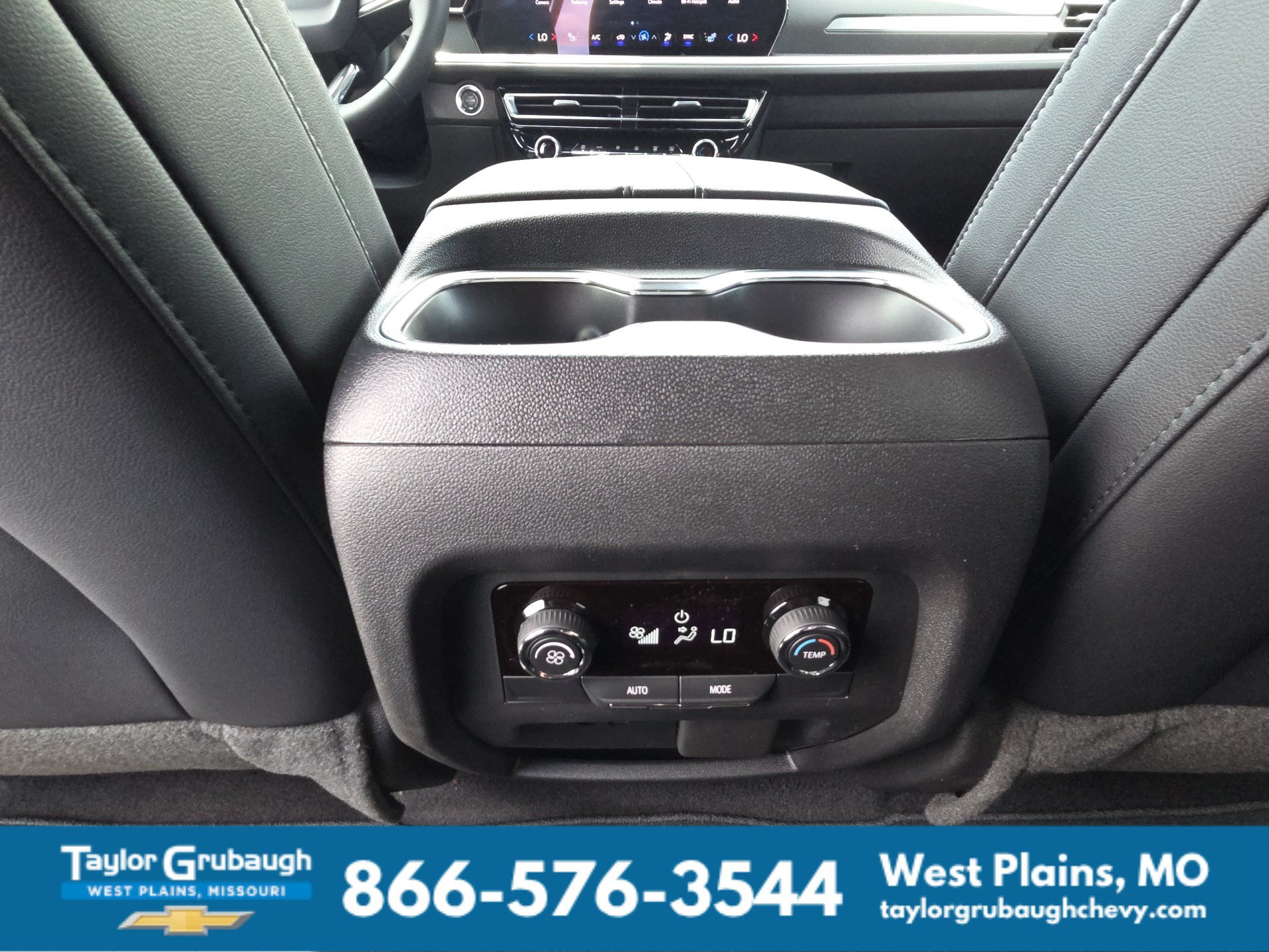 New 2026 Chevrolet Traverse LT w/ Midnight/Sport Edition FWD image 30