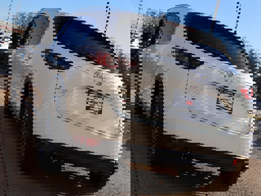 Used 2020 MAZDA CX-5 Touring image 4