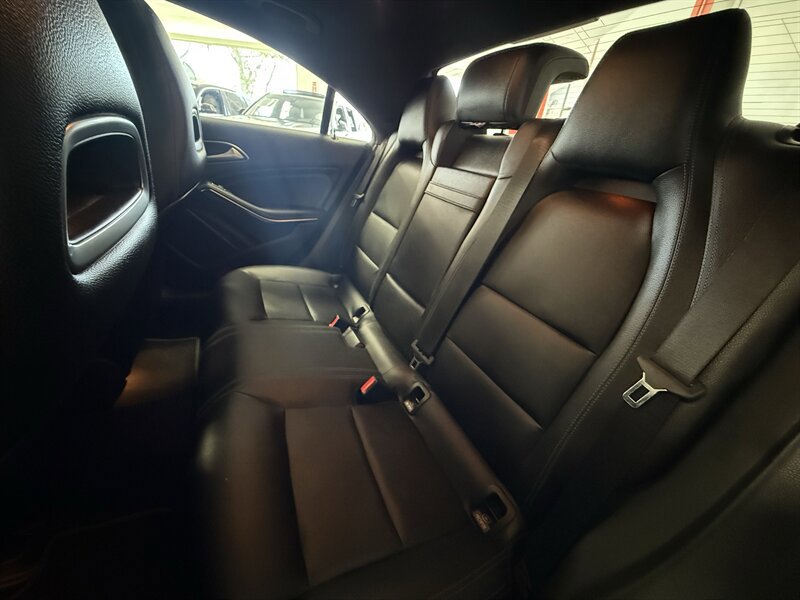 Used 2018 Mercedes-Benz CLA 250 image 28