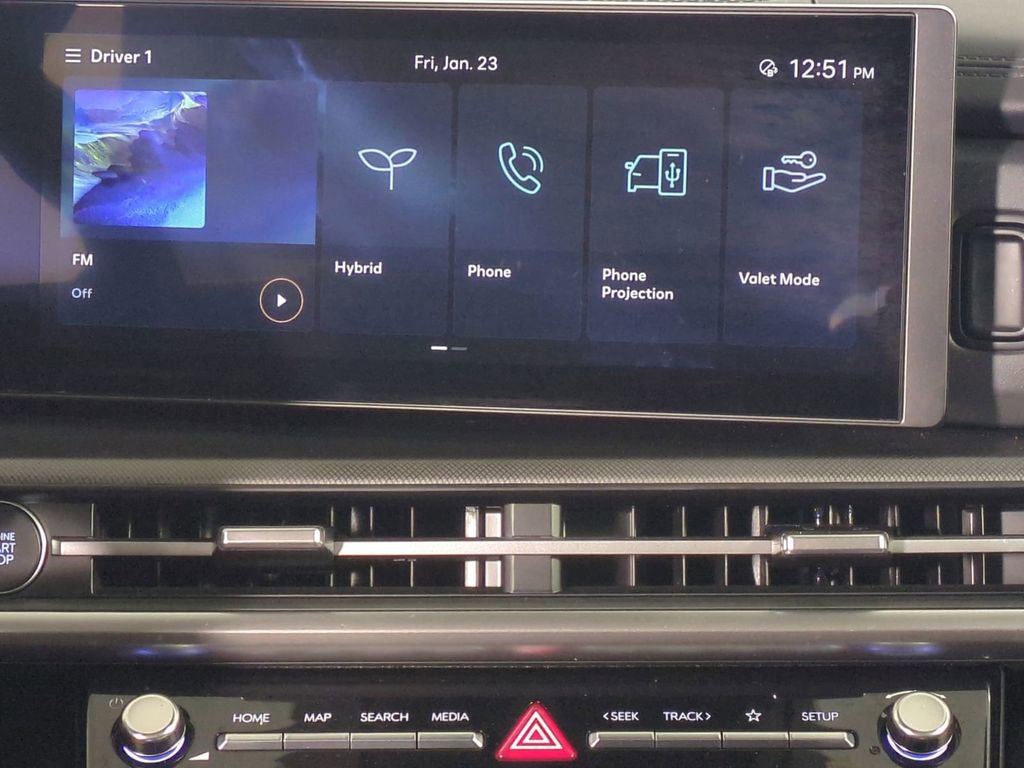 Certified 2025 Hyundai Santa Fe SEL image 22