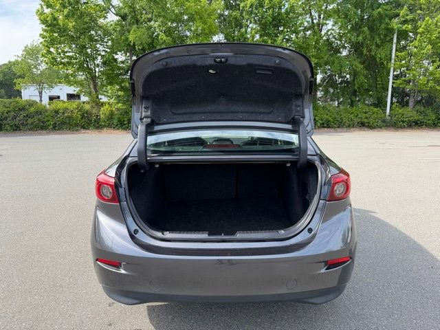 Used 2018 MAZDA MAZDA3 Grand Touring w/ Premium Equipment Package FWD image 33