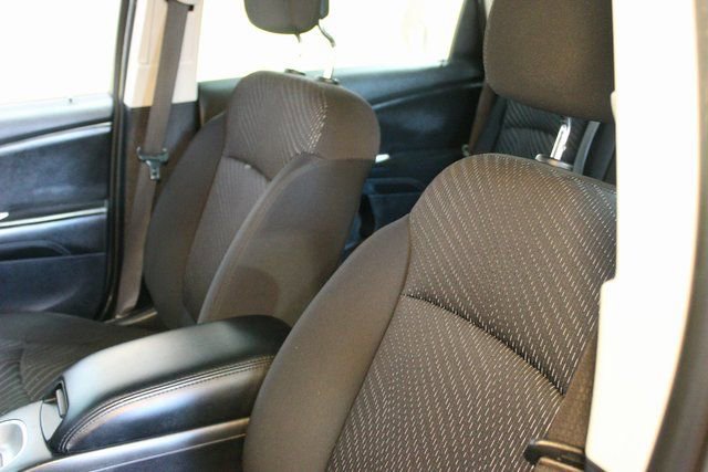Used 2015 Dodge Journey SE image 19